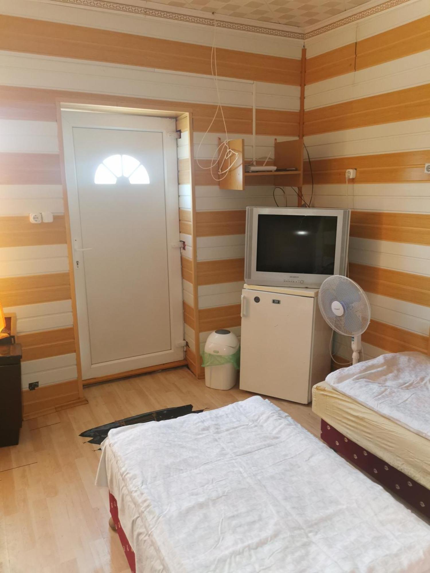 Edit Vendeghaz Tiszaujvaros Phòng bức ảnh